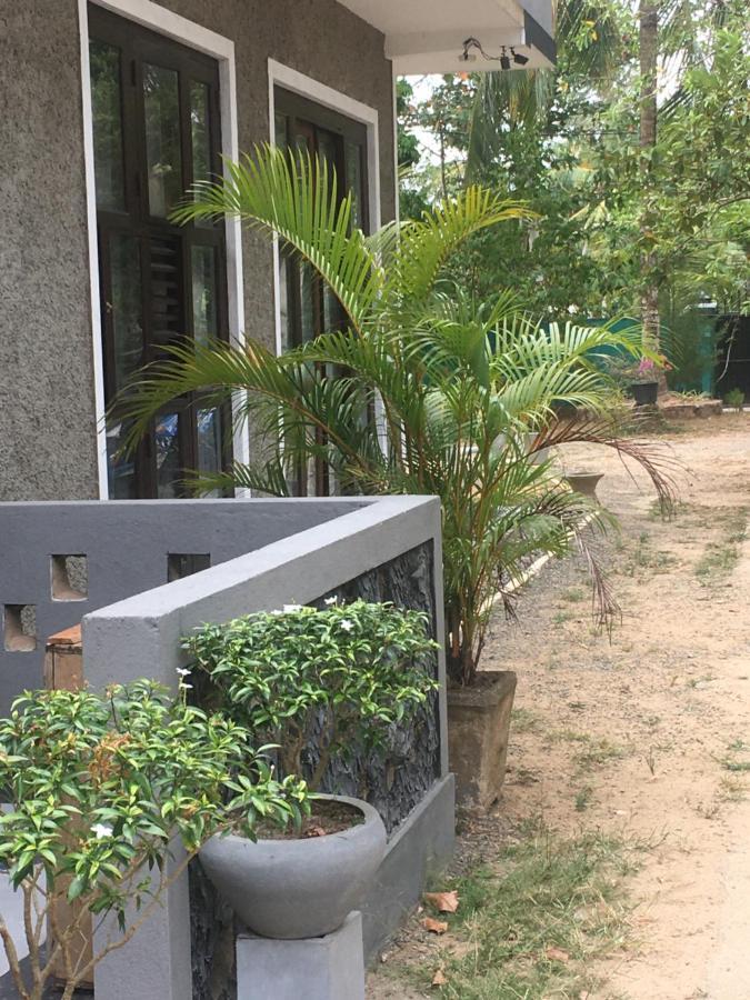 Ruwan Villa อาฮานกามา ภายนอก รูปภาพ